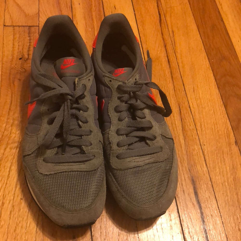 Nike Internationalist
